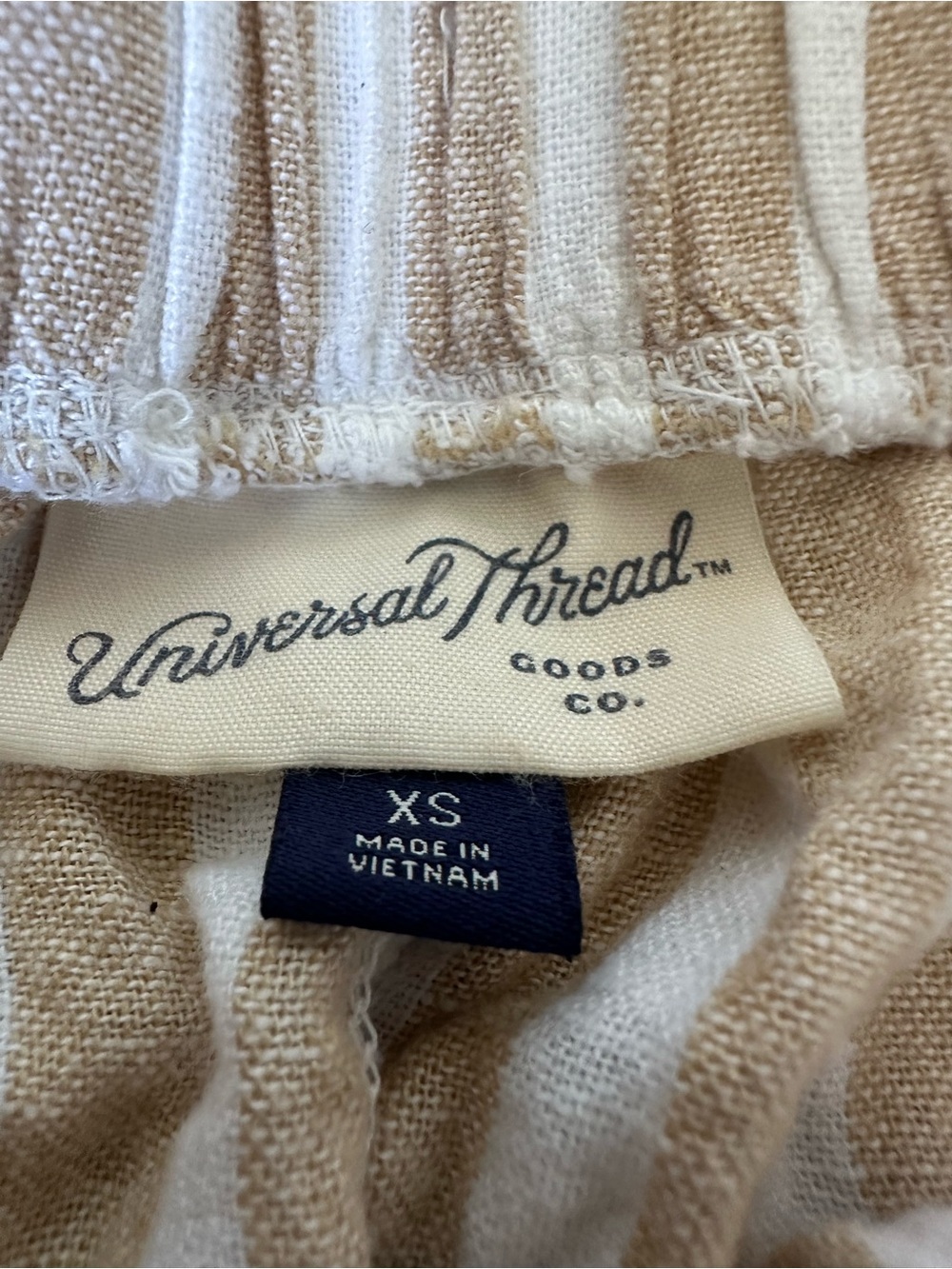 Universal Thread Tan & White High Rise Striped Drawstring Linen Shorts - Picture 3 of 5